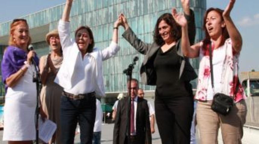 BDP&rsquo;li Tuncel: Kadınlar Seslerini Duyurmak I&ccedil;in Sokağa &Ccedil;ıkmalı