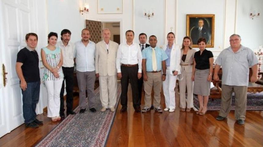 Gazetecilerden Yerlikaya&rsquo;ya Ziyaret