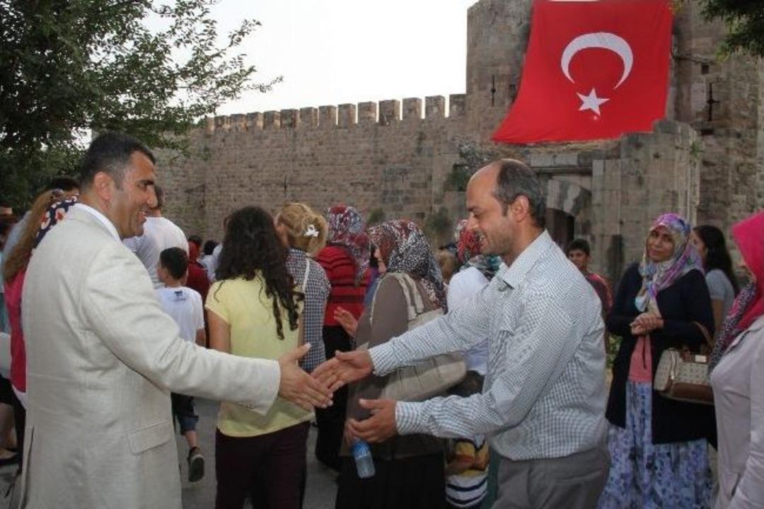 Payas&rsquo;da 10 Bin Kişilik İftar Yemeği Verildi