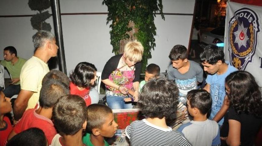 Ramazan'da &Ccedil;ocuklar Ebru Sanatını &Ouml;ğreniyor