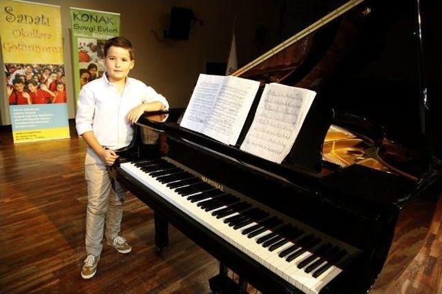 Mozart Yarışmasından İkincilik &Ouml;d&uuml;l&uuml; 3