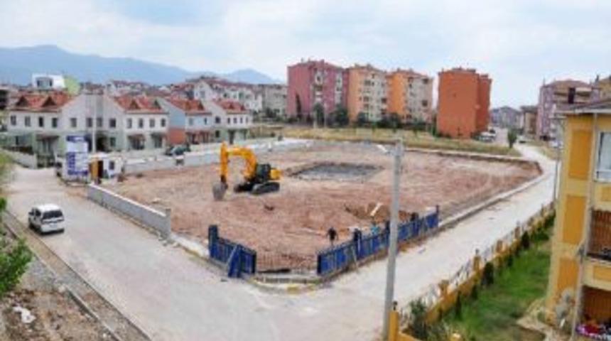 Uzun&ccedil;iftlik Spor Kompleksi'nin Yapımına Başlandı