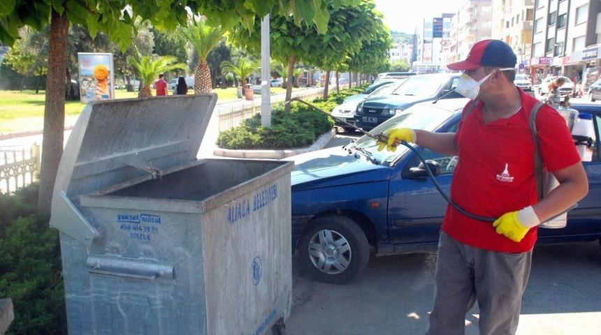 Aliağa'da Sinek Ve Haşere Ile M&uuml;cadele