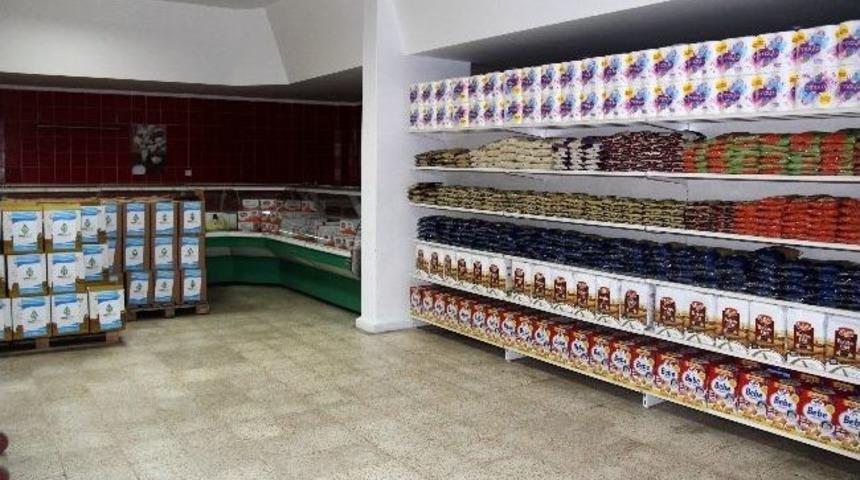 &Ccedil;ankaya, Onur Kırmadan Yardım Ediyor