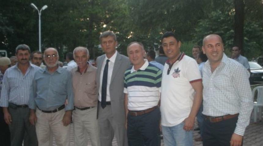 Apek &Uuml;yeleri İftarda Bir Araya Geldi