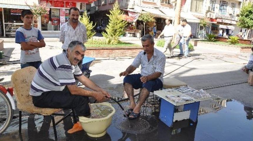 Vatandaşların Sıcakla M&uuml;cadelesi