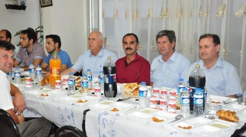 Kuş&ccedil;ular Derneği İftar D&uuml;zenledi