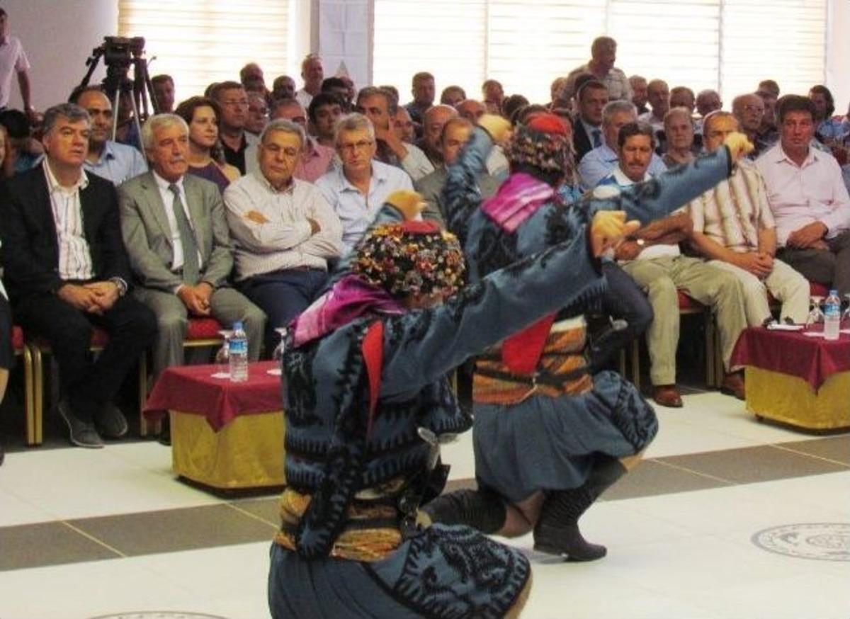 &Ouml;demiş&rsquo;in Hizmet Projeleri İ&ccedil;in Altın İmza