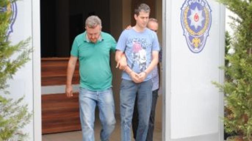 İzinsiz Kredi Kartı Kullanımına 3 Yıl 1 Ay Hapis