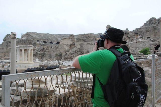 Bakan Yardımcısı Arıcı: Side Antik Kent, Kültür Turizminde Öncü