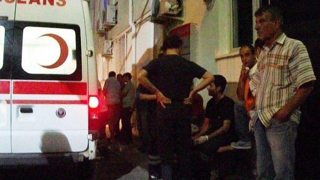 Ayvalık ta Kaza: 1 &Ouml;l&uuml;, 1 Yaralı 2