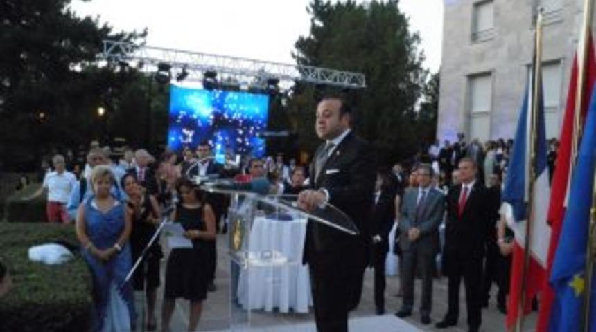 Egemen Bağış Ile Fransız B&uuml;y&uuml;kel&ccedil;i Ile Birlikte Iftar Yaptı