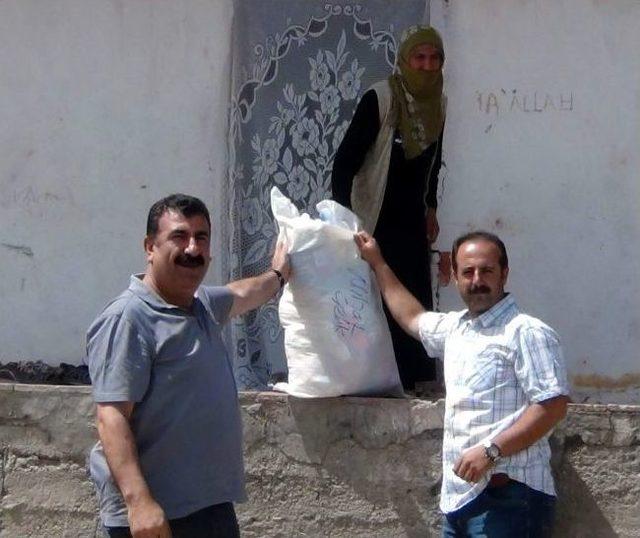 Tüdkiyeb Başkan Yardımcısı Çelik, Ramazan'da Fakir Aileleri Unutmadı