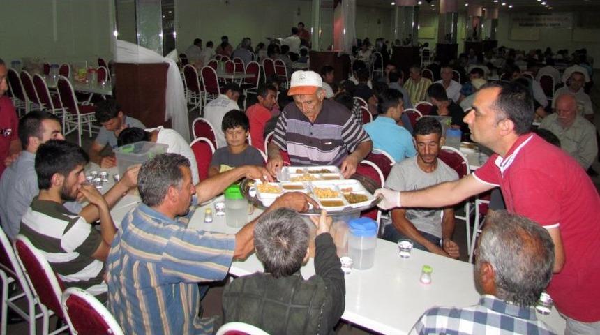Boyabat TSO Her G&uuml;n 400 Kişiye Iftar Veriyor