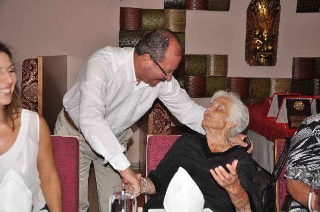 Başkan Altung&uuml;n&rsquo;e Onur Plaketi