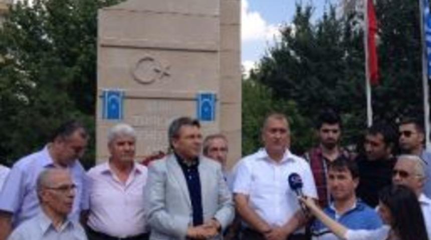 Ak Parti G&uuml;m&uuml;şhane Milletvekili &Uuml;st&uuml;n Kerk&uuml;k T&uuml;rkmenlerinin Şehit Edilişinin 54 . Yıl D&ouml;n&uuml;m&uuml; Anma Programına Katıldı