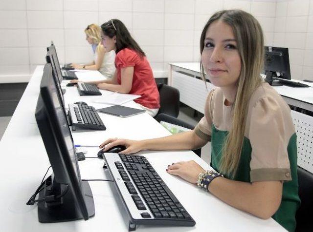 Gediz Üniversitesi nden Gençlere Fırsatlar 1