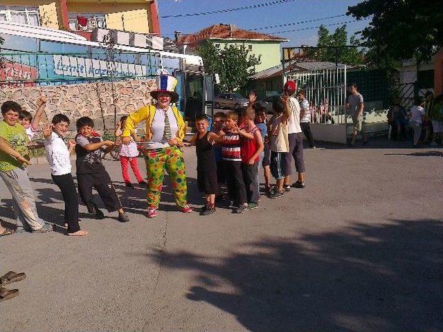 İzmit’te Mahallerde Şenlik Var