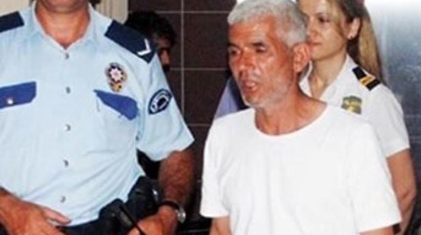 Hem kendisini hem ailesini yakmaya kalkıştı