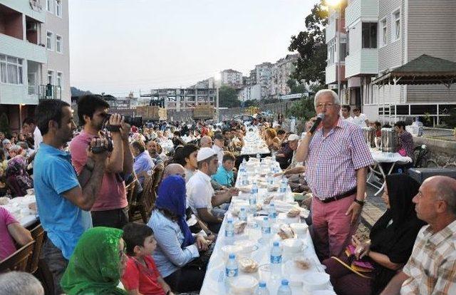 Ereğli Belediyesi Üç Mahallede İftar Verdi