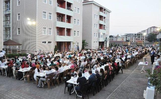 Ereğli Belediyesi Üç Mahallede İftar Verdi