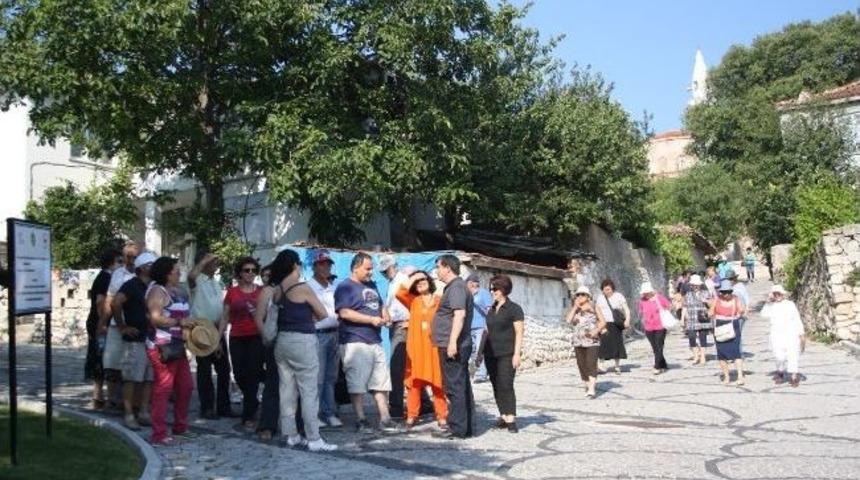Georgios Viziinos&rsquo;un Doğduğu Yere Geldiler