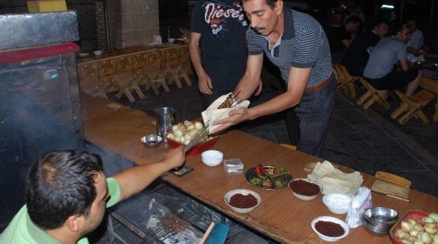 Şanlıurfa'da Sahurda Ciğer Keyfi