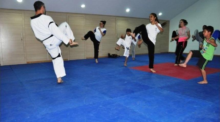 D&uuml;zce&rsquo;de Taekwondo Da İlk Ders Başladı