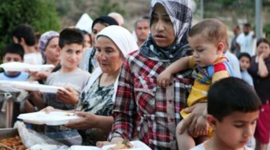 Bornova Belediyesi Ramazan Yardımları I&ccedil;in 10 Milyon Lira Ayırdı