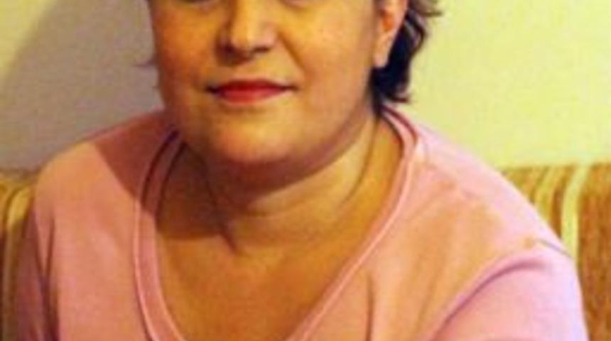 Kızına Kızıp 4. Kattan Atlayan Kadın &Ouml;ld&uuml;