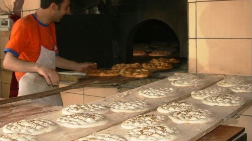 Ramazanda Zorlu Fırın İş&ccedil;iliği