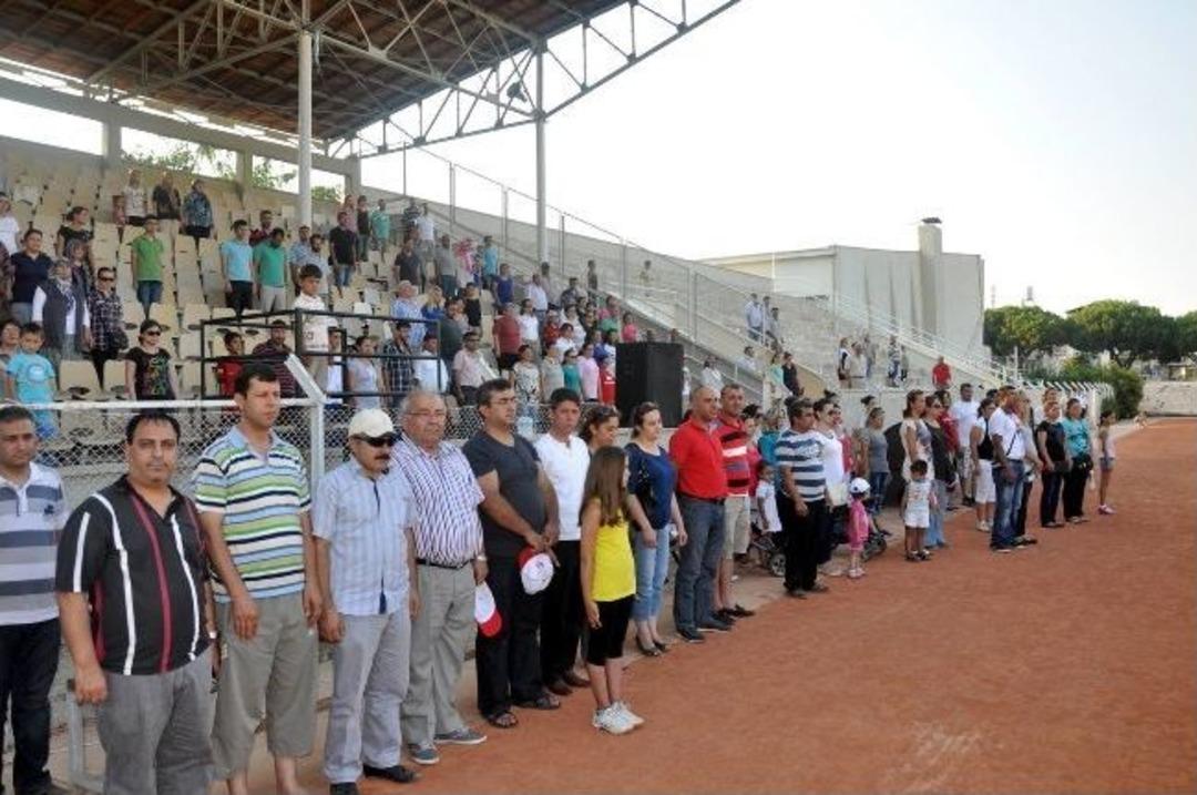 Salihli&rsquo;de Yaz Spor Okulu A&ccedil;ıldı