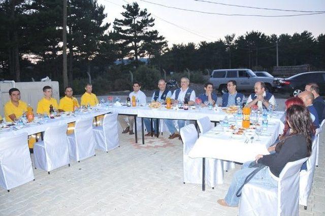 Yangın Savaş&ccedil;ılarına İftar 2