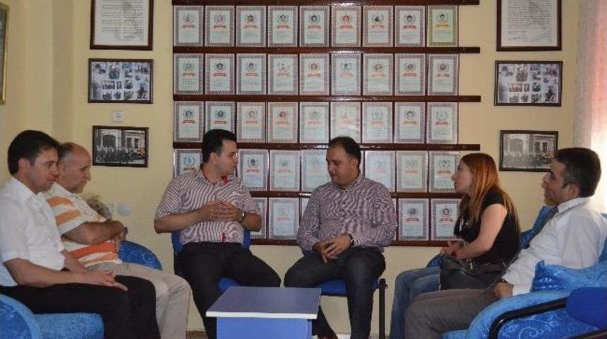 Ak Partililerden Şehitler Derneğine Ziyaret