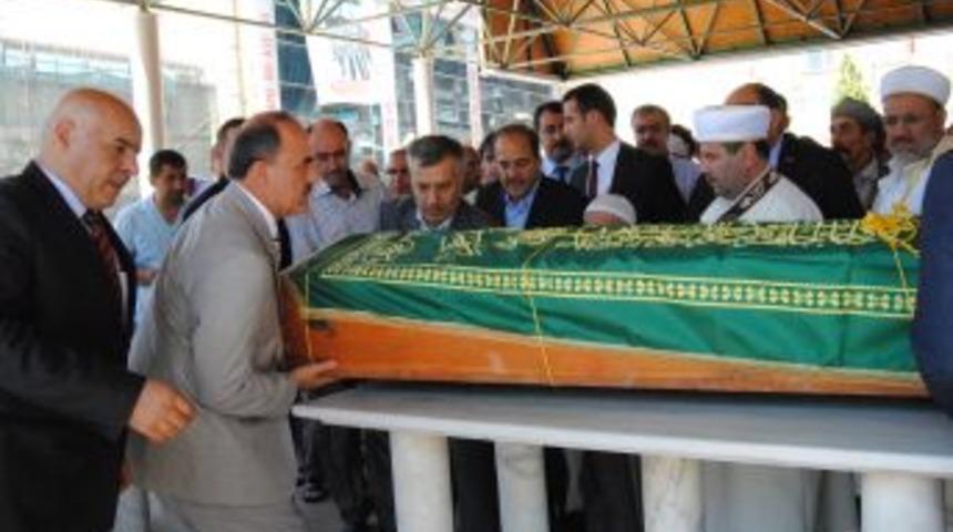 Erdem Son Yolculuğuna Uğurlandı