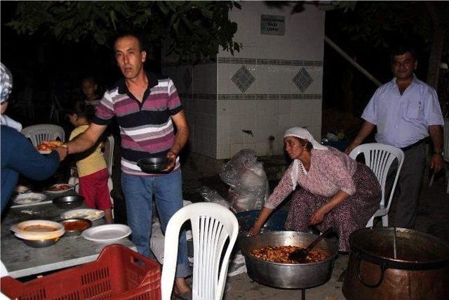 Yörüklerin Geleneksel İftarı Binleri Buluşturdu