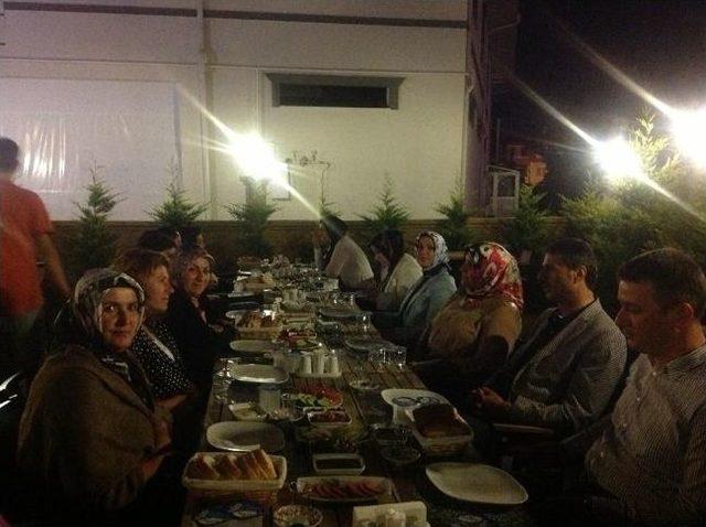 Artvinli Misafirlere Sapanca’da İftar, Serdivan’da Sahur