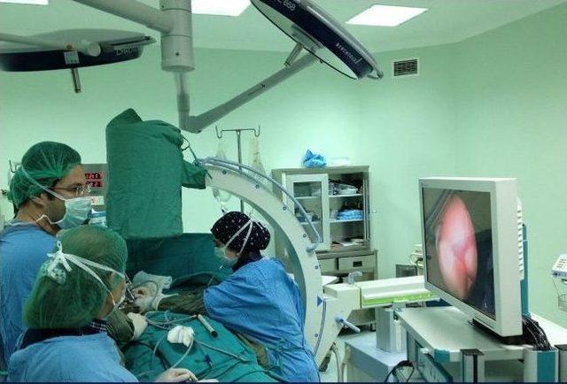 Nevşehir İ.şevki Atasagun Devlet Hastanesi&rsquo;nde İlk Kez Pcnl Ameliyatı Ger&ccedil;ekleştirildi 1