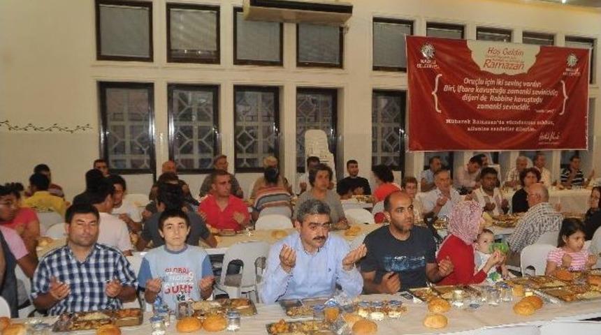 Başkan Alıcık, Vatandaşlarla İftar Sofrasında Buluştu