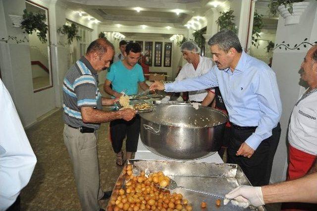 Başkan Alıcık, Vatandaşlarla İftar Sofrasında Buluştu