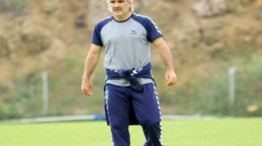 Uğur T&uuml;t&uuml;neker: S&uuml;per Lig'de Iyi Şeyler Yapacağımıza Inanıyorum