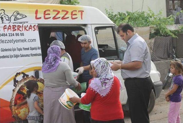 Günde 130 Aileye Eve Teslim Sıcak Yemek Servisi