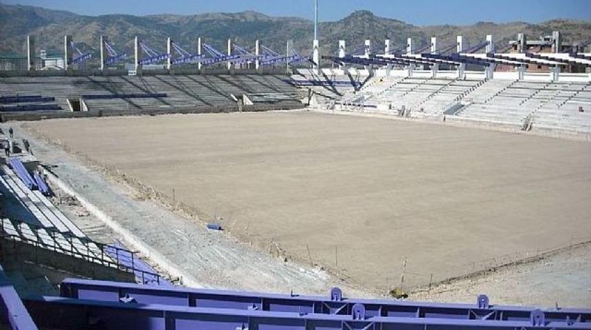 Afyonkarahisar&rsquo;da Yapımına Başlanan Yeni Spor Kompleksi&rsquo;nda &Ccedil;alışmalar Hızla Devam Ediyor