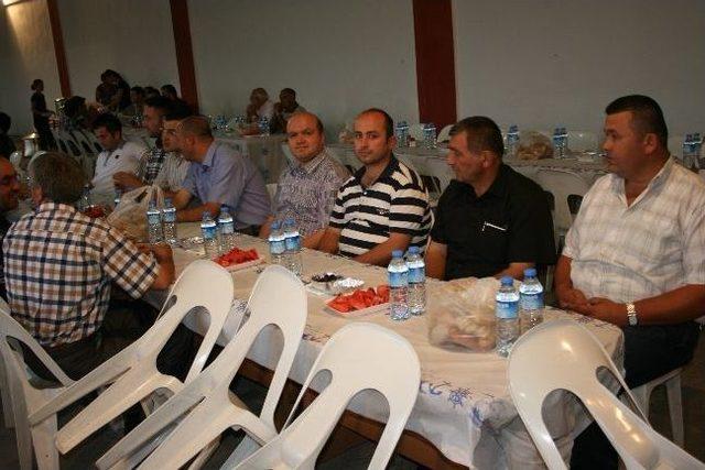 Saltukovalı Esnaflardan Vatandaşlara İftar Yemeği 1