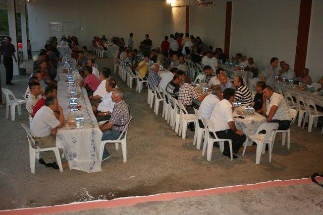 Saltukovalı Esnaflardan Vatandaşlara İftar Yemeği 2