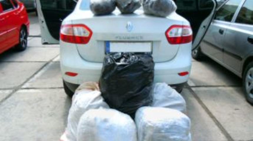 Tarsus&rsquo;ta 83 Kilo Esrar Ele Ge&ccedil;irildi