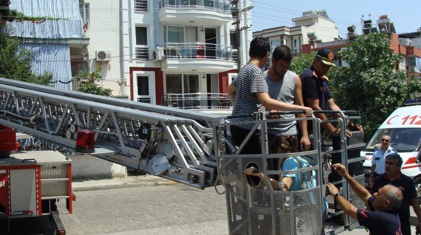 Dumanda Boğulmaktan Itfaiye Kurtardı