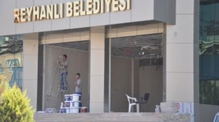 Reyhanlı Belediyesi Binası Yeniden Hizmete Giriyor