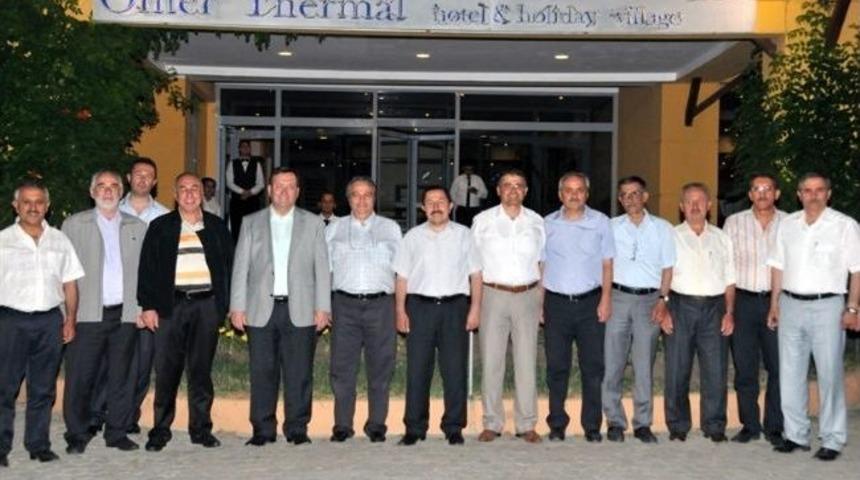 Afyonkarahisar&rsquo;da Protokol &Uuml;yeleri İftar Yemeğinde Bir Araya Geldi