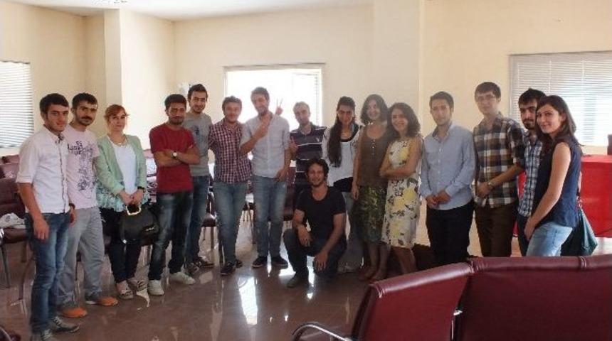 &Uuml;niversite Hocalarından &Ouml;ğrencilere Tercih Paneli